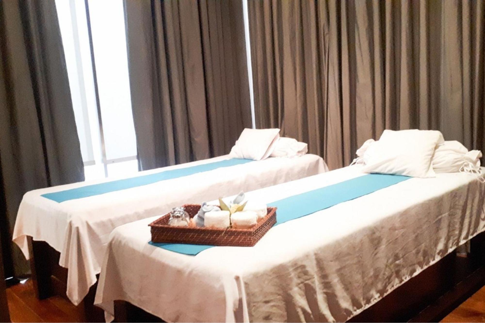 Two Bedroom Premier, Fraser Menteng Apartment *